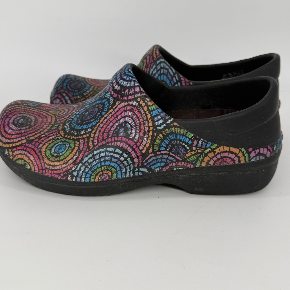 Crocs Neria Pro II Clog Womens 8 Black Multi Color Graphic Slip Resistant Work - Picture 2 of 7